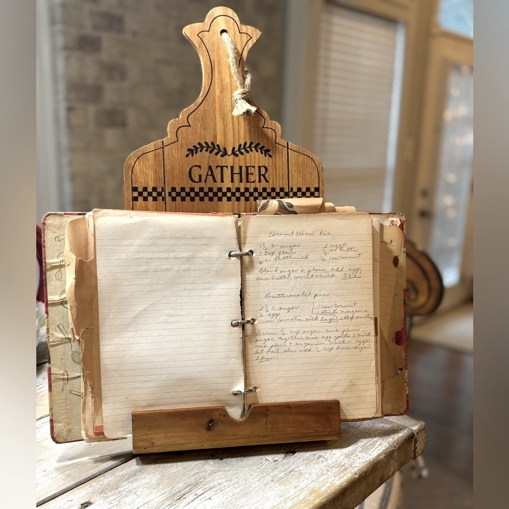 Wooden 18” Recipe Cookbook Holder. Neutral 18x8.5 EUC Farmhouse | Primitive